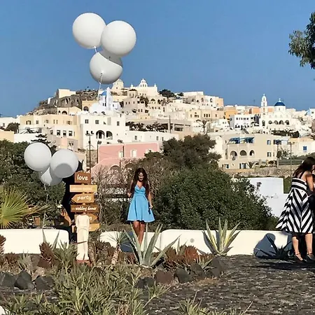 Christou Estate & 3* Pyrgos Kallistis