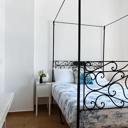 Christou Estate & 3* Pyrgos Kallistis