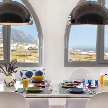 Christou Estate & 3* Pyrgos Kallistis