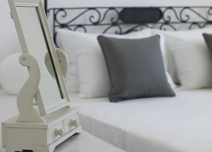 Hotel Christou Estate & Pyrgos Kallistis