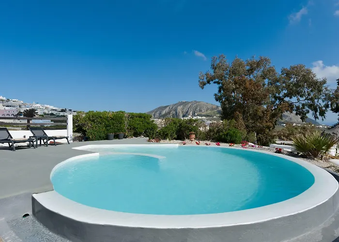 Christou Estate & 3* Pyrgos Kallistis