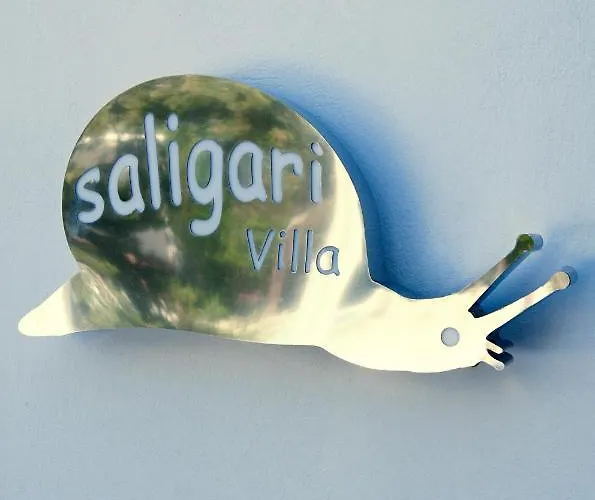 Christou Estate & 3* Pyrgos Kallistis